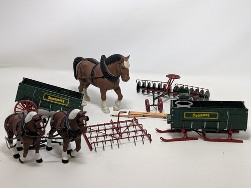 Vintage horse drawn farm - vintage, 1/16